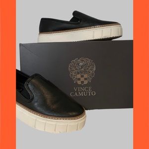 Womens Vince Camuto size 6M slip on loafers platform black silky nubuck leather